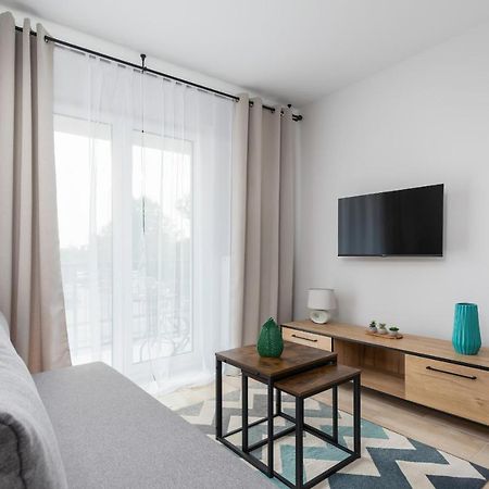 Sunny Apartments With Parking & Balcony Luzycka By Noclegi Renters Swinoujscie Bagian luar foto