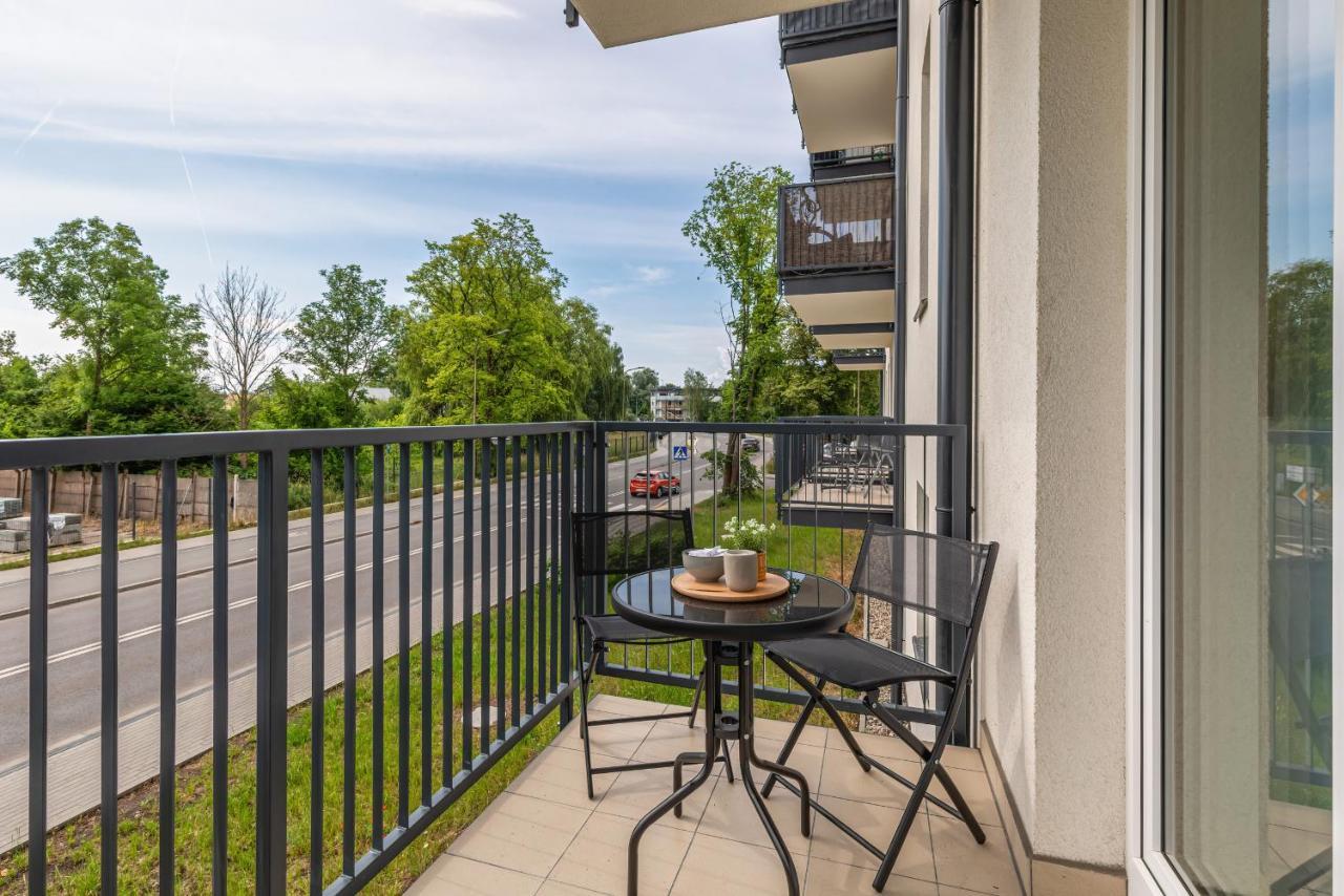 Sunny Apartments With Parking & Balcony Luzycka By Noclegi Renters Swinoujscie Bagian luar foto