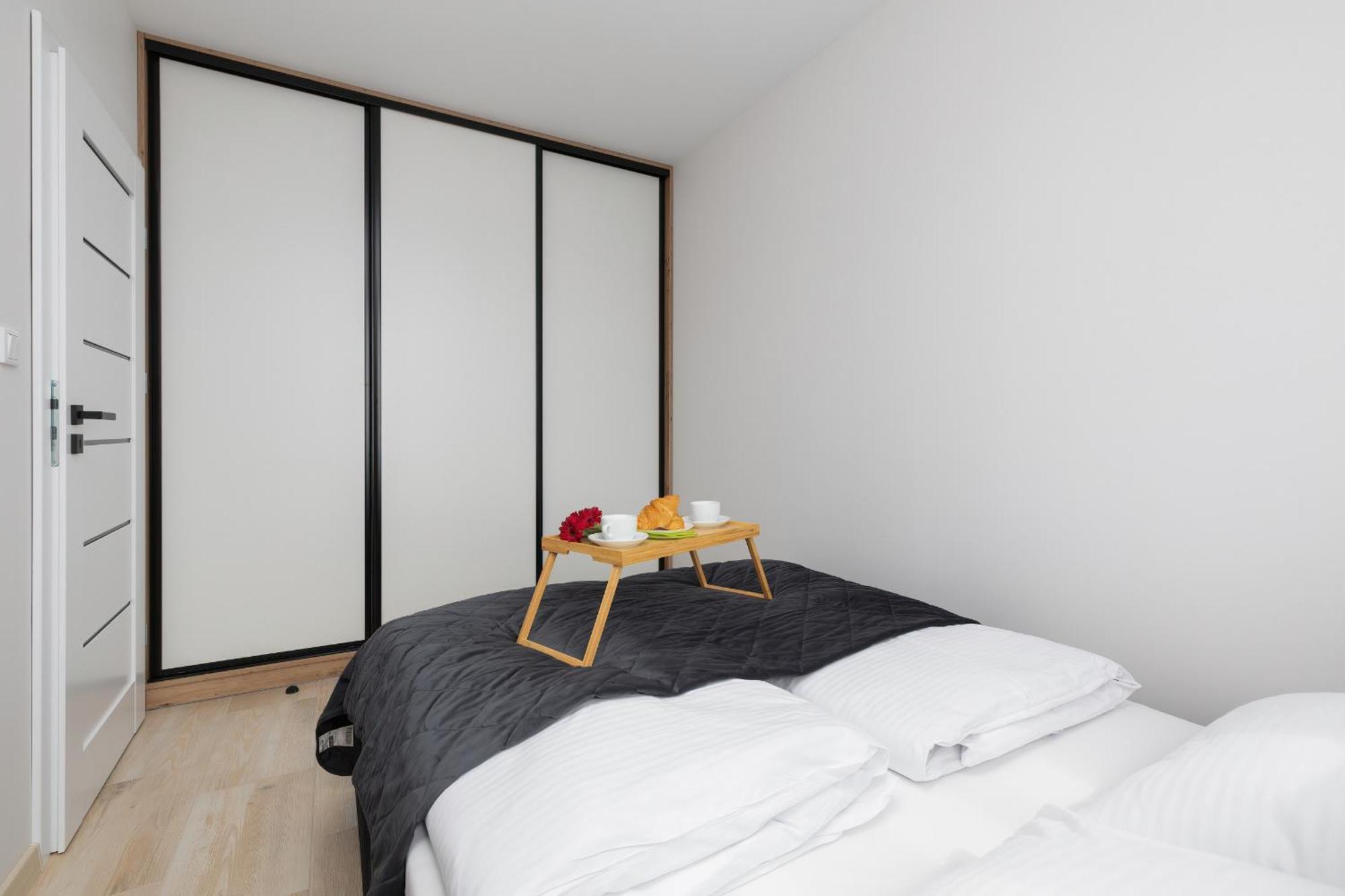 Sunny Apartments With Parking & Balcony Luzycka By Noclegi Renters Swinoujscie Bagian luar foto