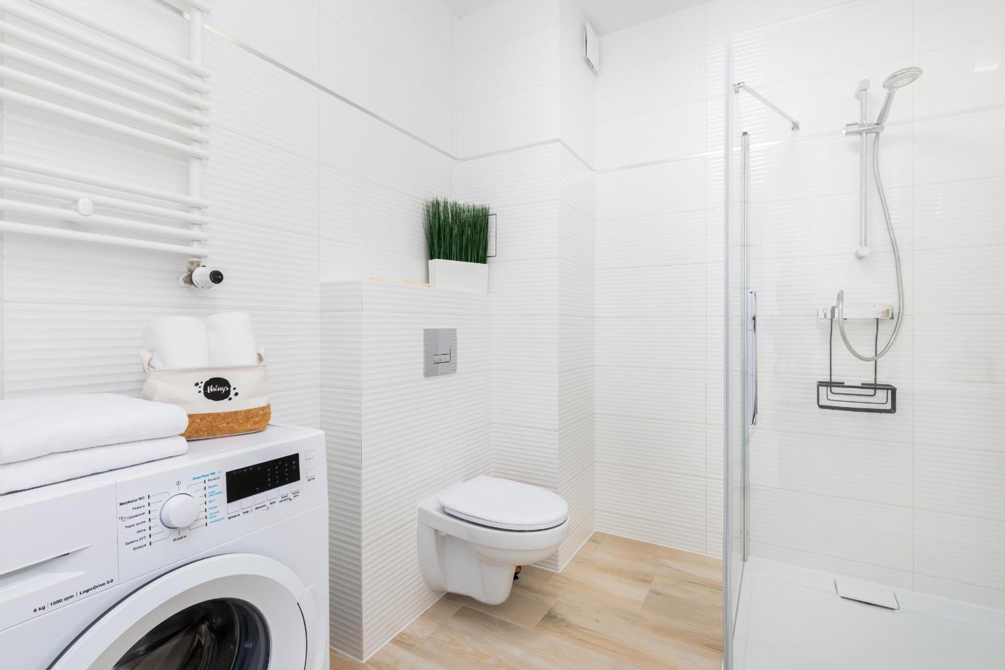 Sunny Apartments With Parking & Balcony Luzycka By Noclegi Renters Swinoujscie Bagian luar foto
