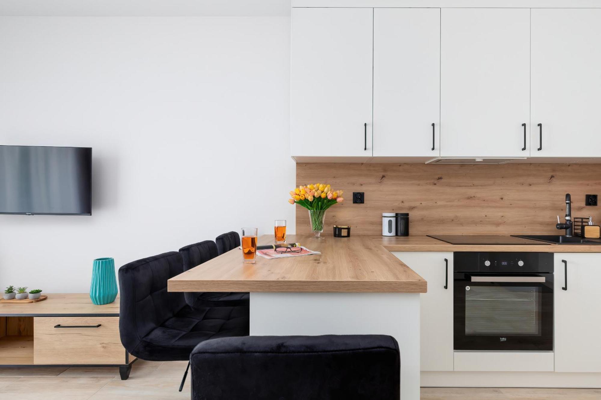 Sunny Apartments With Parking & Balcony Luzycka By Noclegi Renters Swinoujscie Bagian luar foto